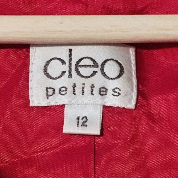 Cropped Red Blazer - Picture 3 of 4